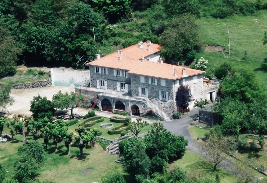 Вилла Domaine De Souchiol Coubon Экстерьер фото